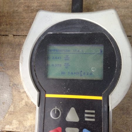 Close up of a thermal resistivity meter | Bentonite MS